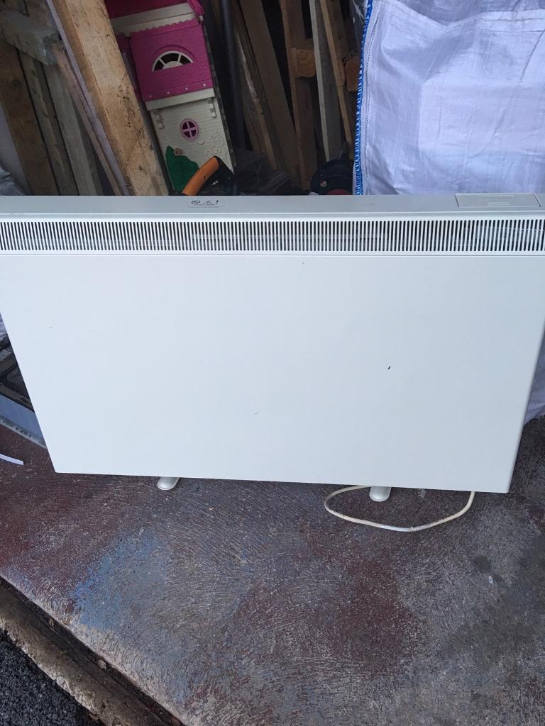 Dimplex Economy 7 storage heater. Almost new in Lisburn, County