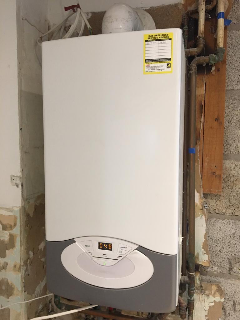 Ariston combi boiler 24kw in perfect working order in Cults, Aberdeen