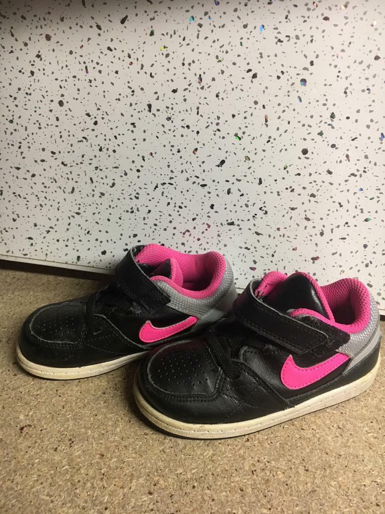 womens nike trainers size 7