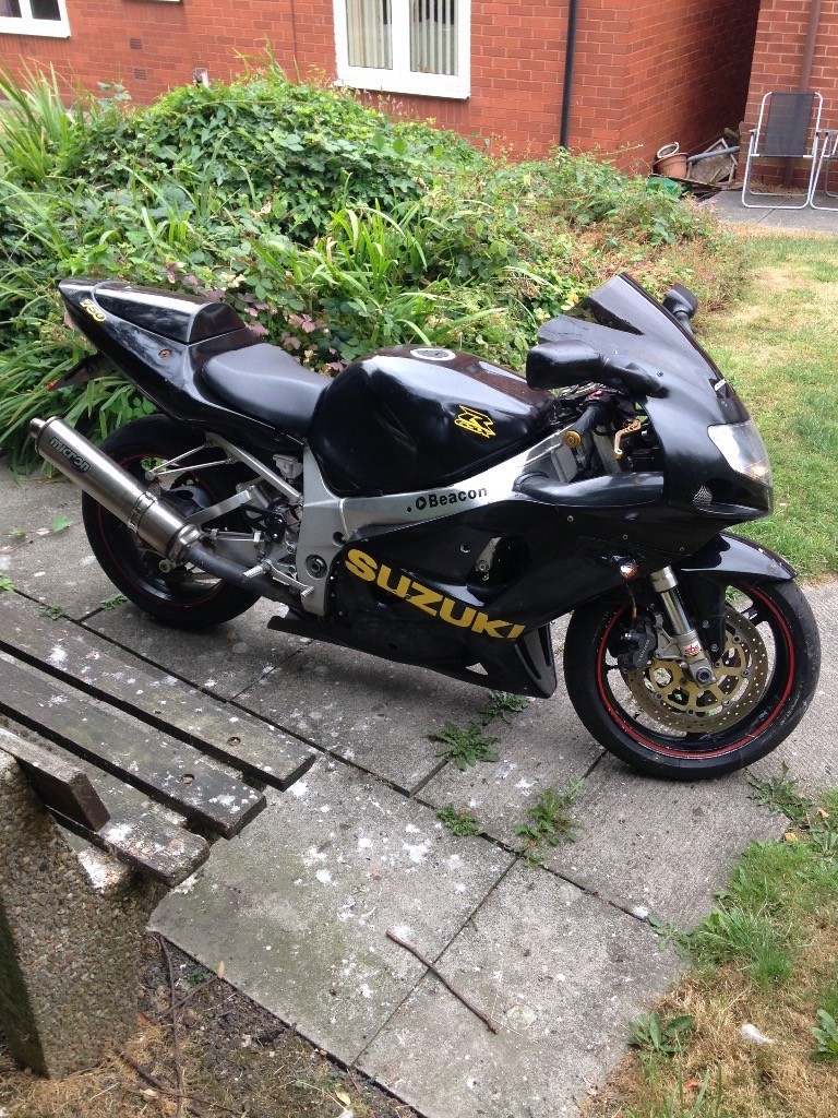 Suzuki gsxr 750 k1