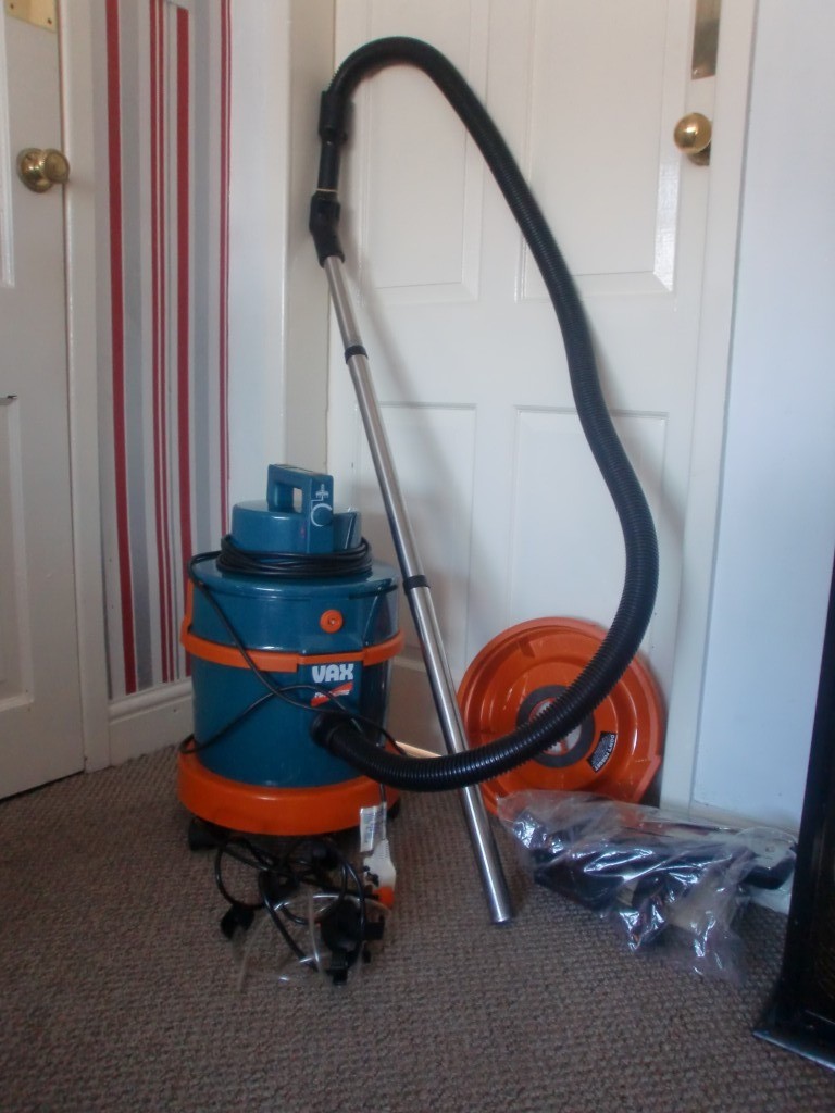 VAX POWA 4000 WET AND DRY CYLINDER VACUUM
