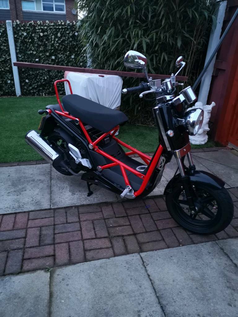 Daelim b bone 125 twist and go