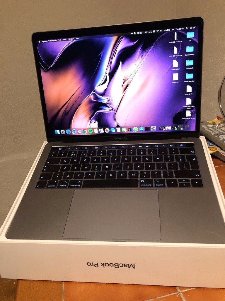MacBook Pro 13 inch 2018 Touch Bar, Quad Core i5, 256GB SSD, 8GB RAM