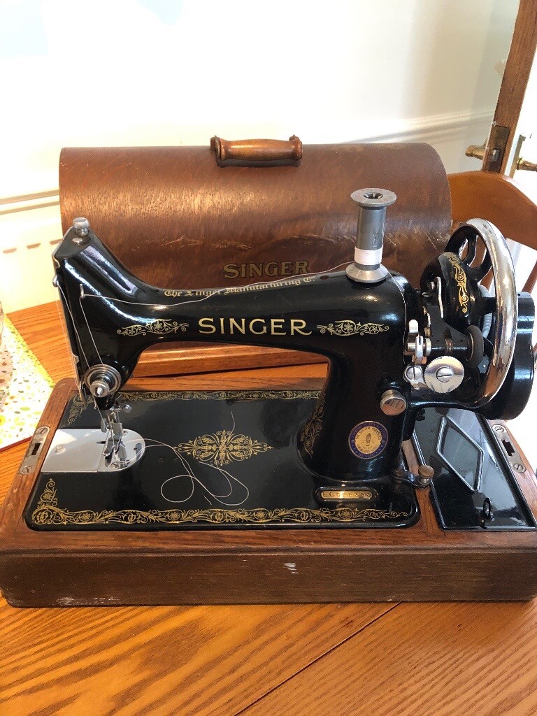 Singer 99k sewing machine hand crank working in Bridgend Gumtree