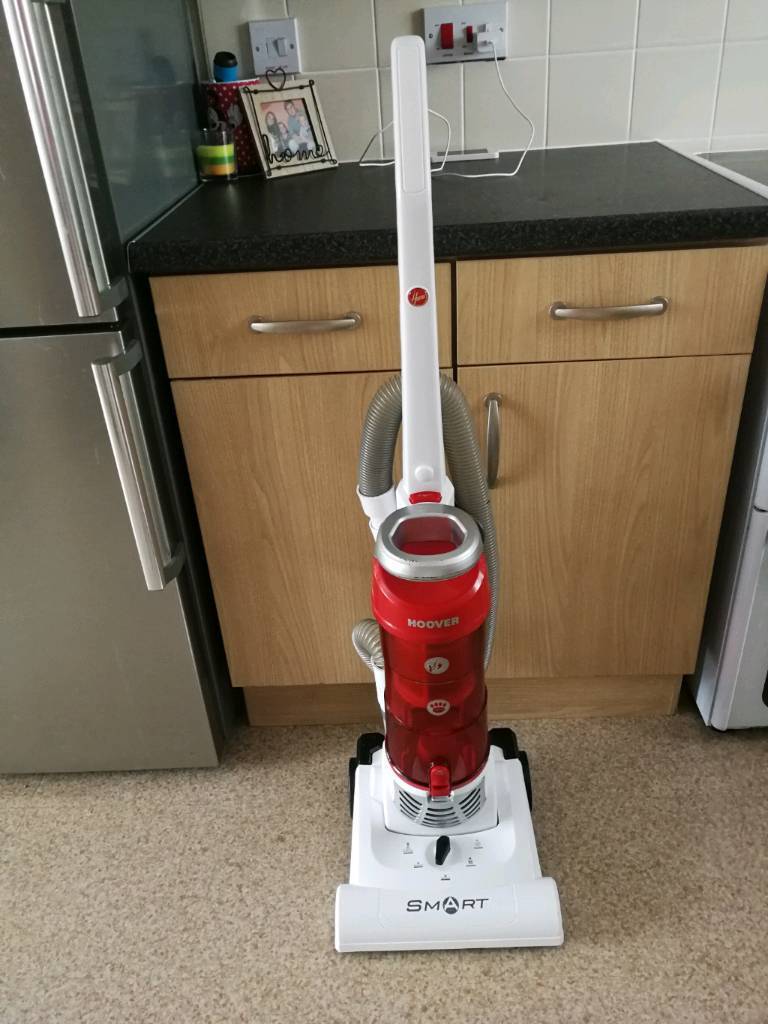 Hoover TH71 SM02001 Smart Bagless Pets Upright Vacuum Cleaner, 3 L, 750 W White and Red | in St Anns, Nottinghamshire | Gumtree Hoover TH71 SM02001 Smart Bagless Pets Upright Vacuum Cleaner, 3 L, 750 W White and Red | in St Anns, Nottinghamshire | Gumtree