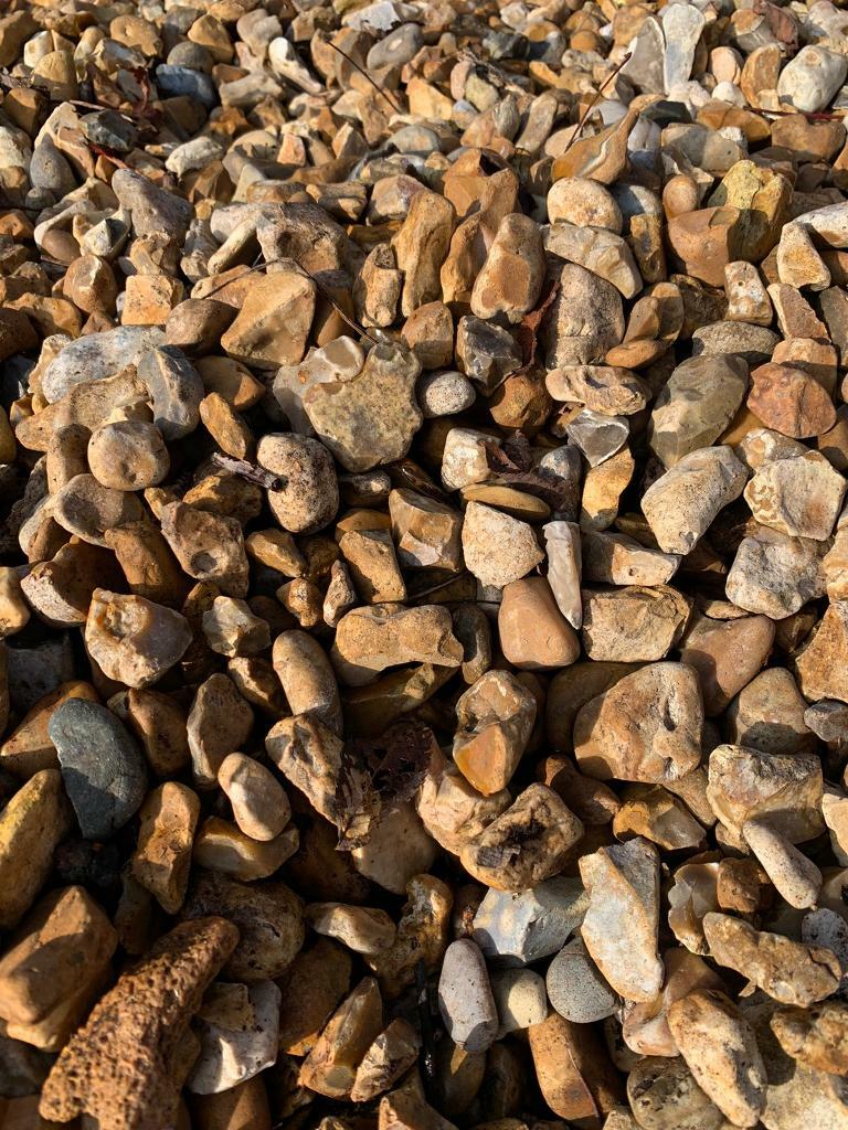 Stone shingle pebbles free for collection 12 ton available in Romsey