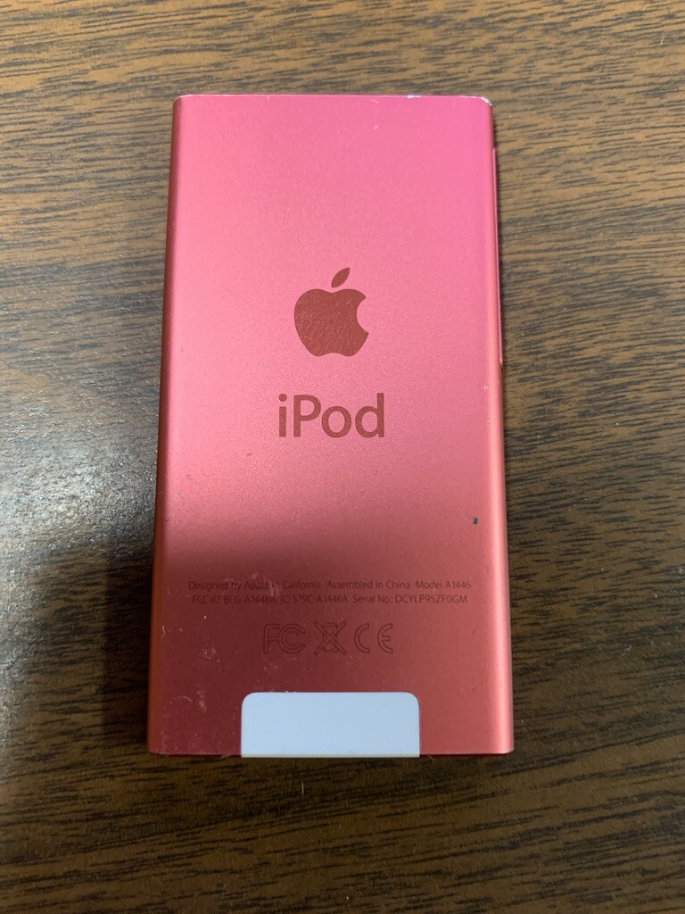 Apple iPod nano 7th Generation Pink (16 GB) Cracked Screen - Works