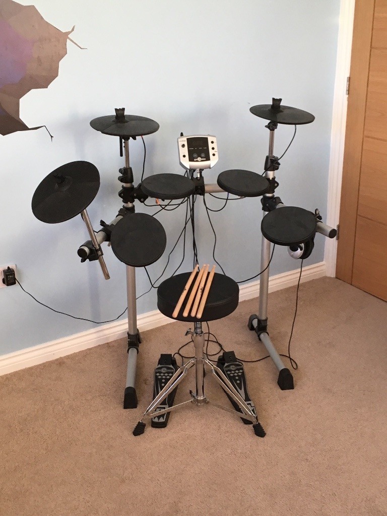 Gear 4 Music 400 Compact Electronic Drum Kit in Newcastle, Tyne and