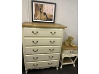 Tall chest of drawers 