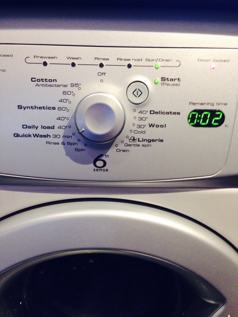 whirlpool 6th sense washing machine in Blackwood, Caerphilly Gumtree
