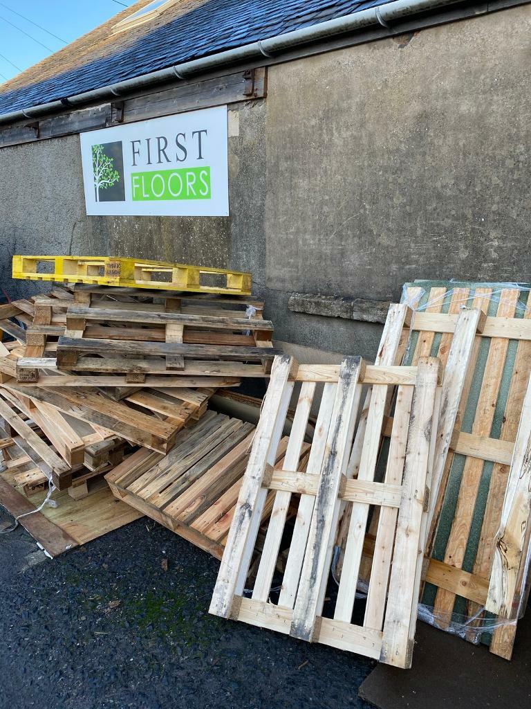 Pallets (free) in Southside, Glasgow Gumtree
