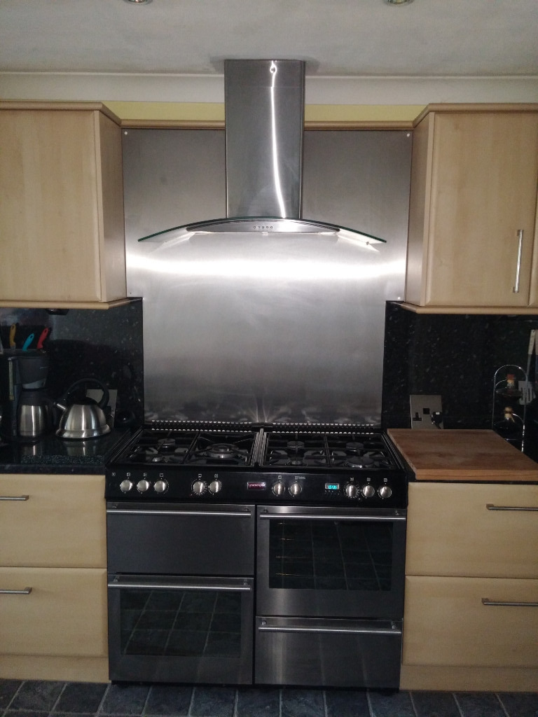 STOVES RANGE COOKER & CAPLE COOKER HOOD in Sleaford, Lincolnshire