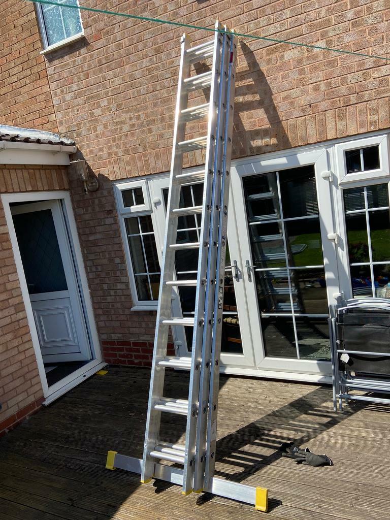Triple extension ladders in Halesowen, West Midlands Gumtree