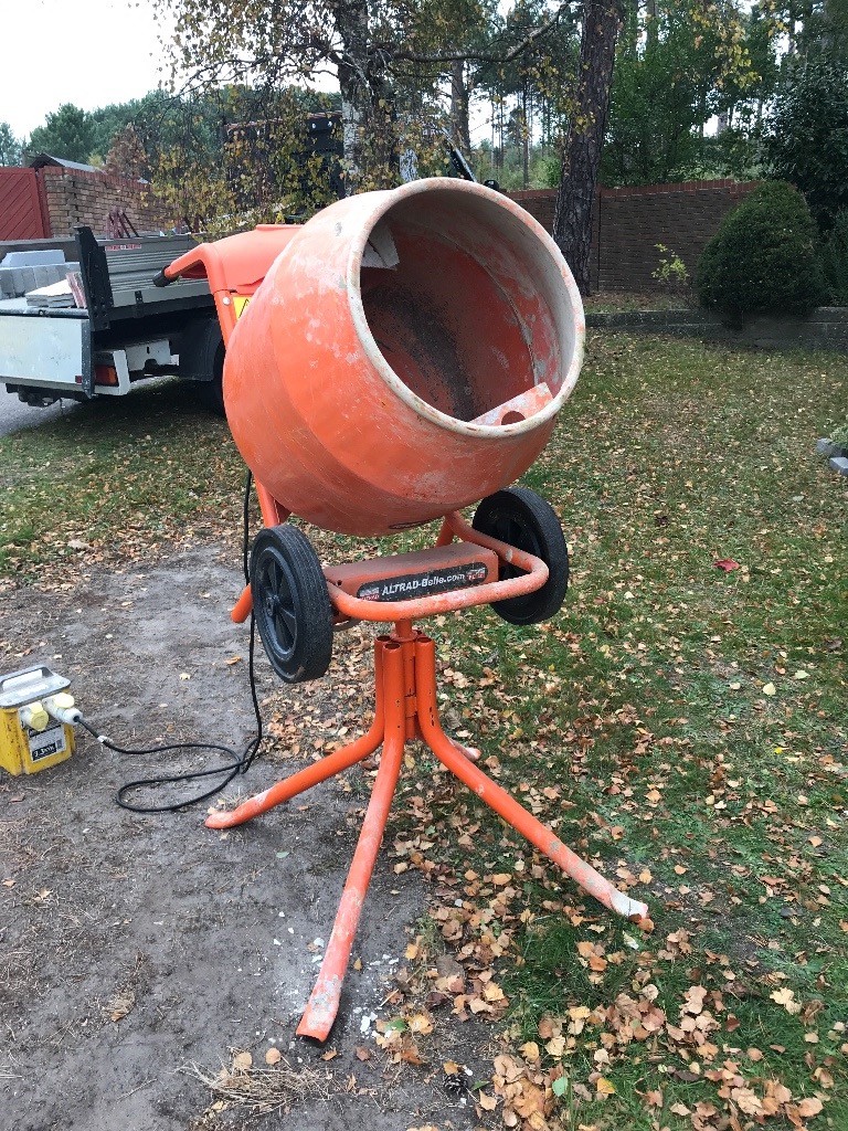 Cement mixer only used 1015 times in Ringwood, Hampshire Gumtree