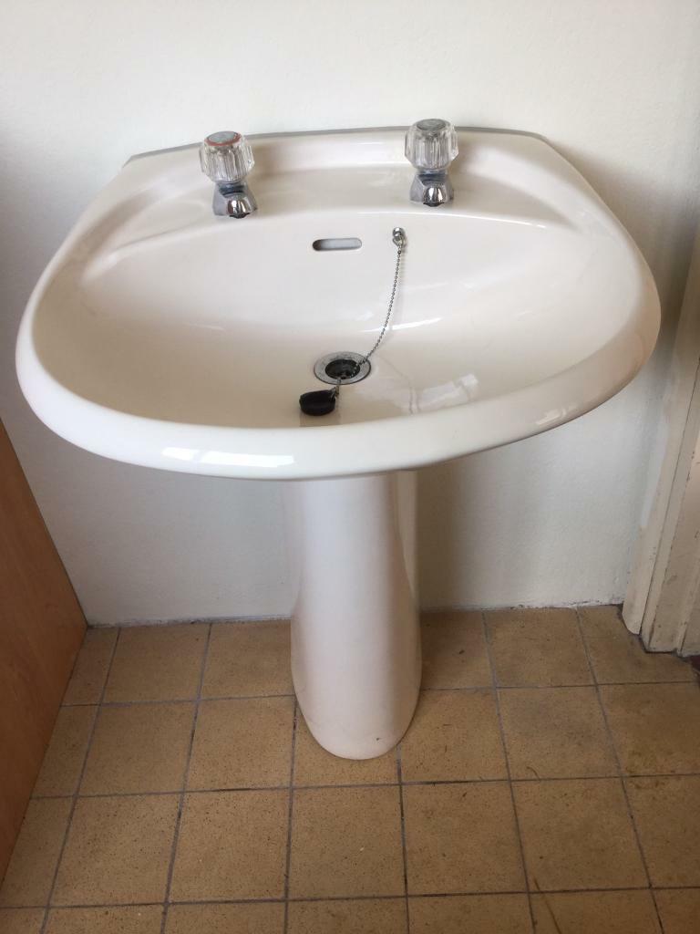 Bathroom Sink In Torpoint