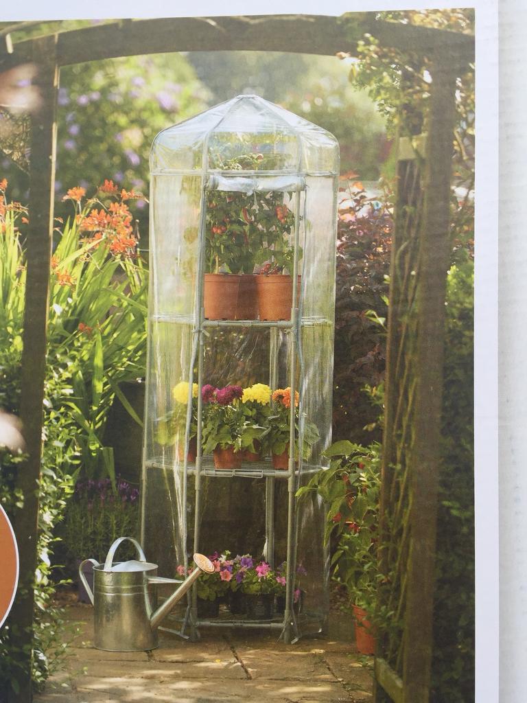( New and Sealed ) Wilko hexagonal greenhouse in City of London