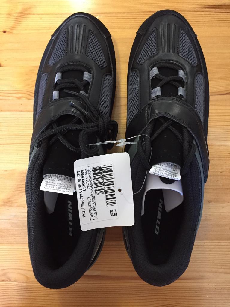 Brand new B’TWIN cycle shoes size 9.5 (EU 44) in