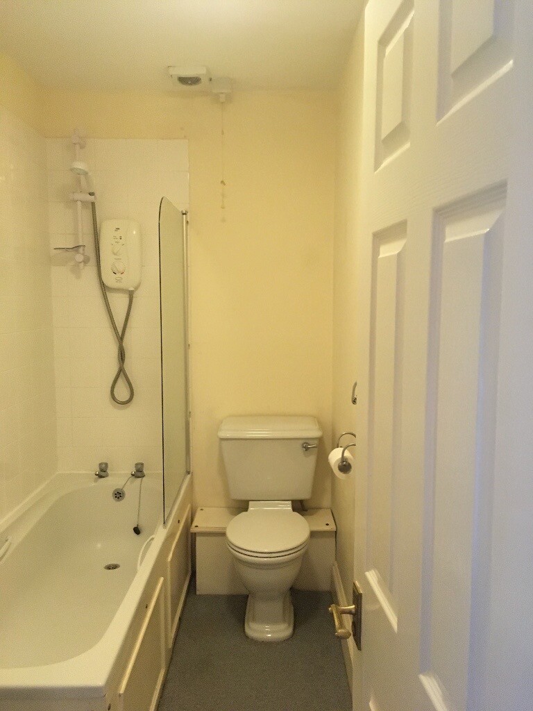 One bed flat for rent in Wellswood area of Torquay in Torquay, Devon