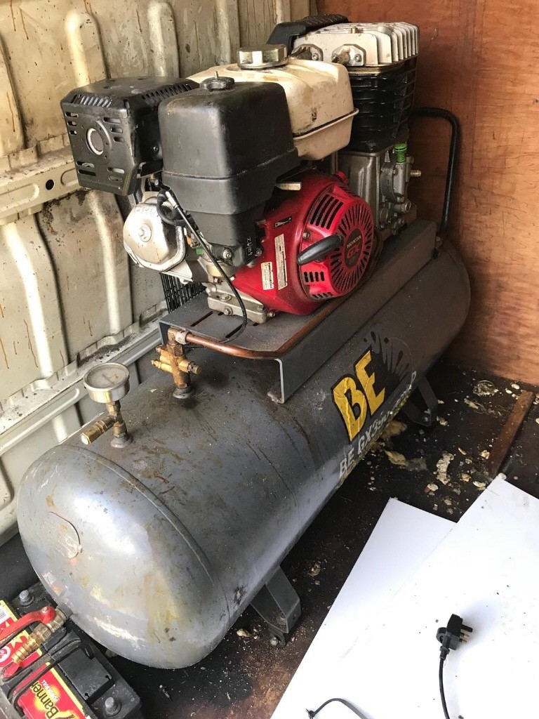 Air compressor 200 litres in Tadworth, Surrey Gumtree