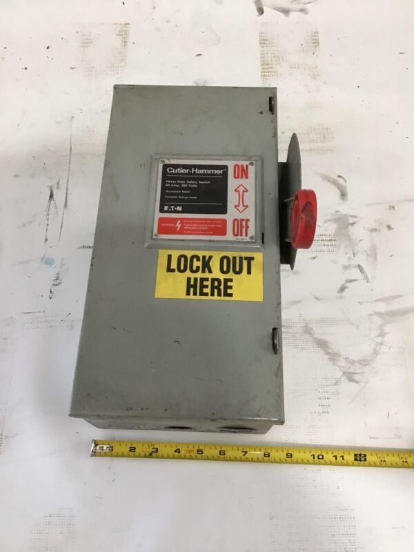 Eaton Cutler Hammer DH322FGK 60 Amp Heavy Duty Safety Switch Disconnect