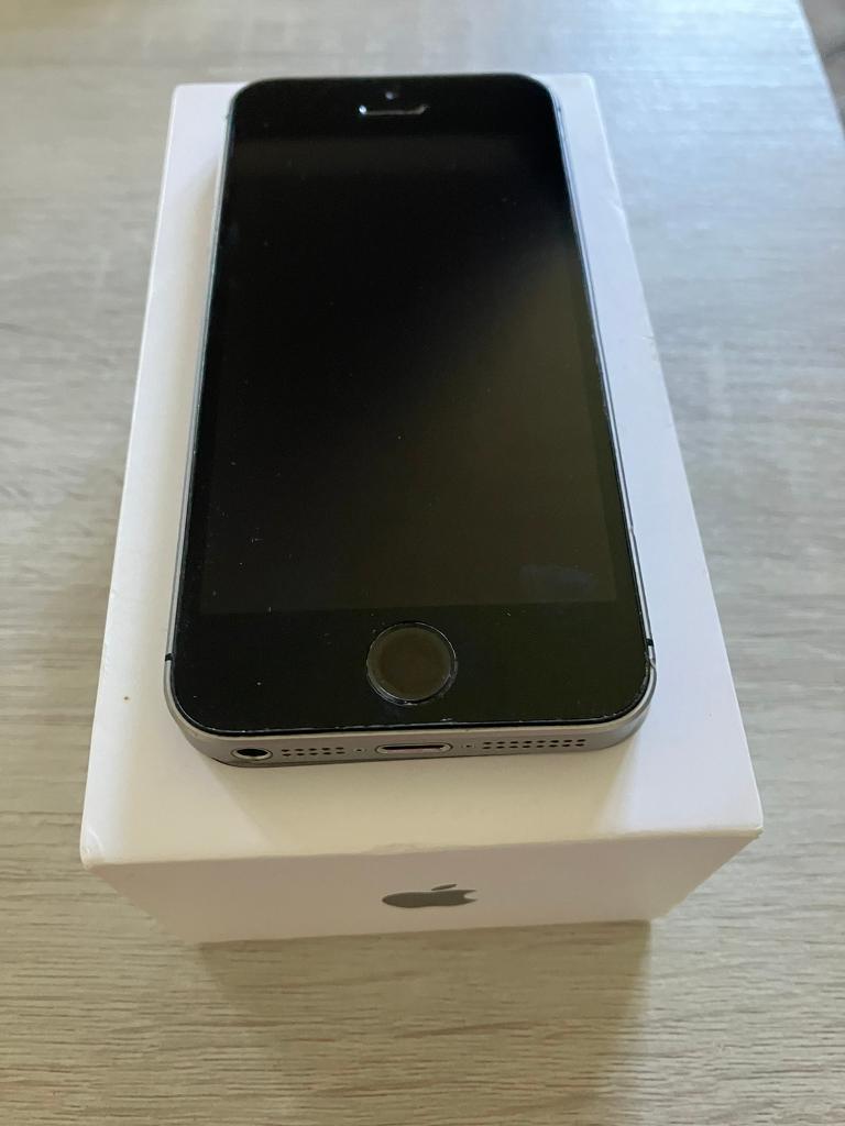 Iphone Se 128gb 19 In Perfect Condition Unlocked In Hersham Surrey Gumtree