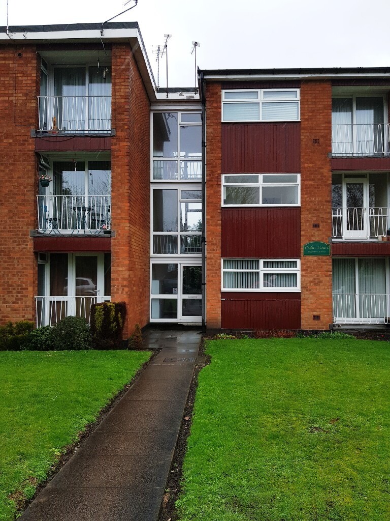 ** NO DSS ** TWO BED APARTMENTFIRST BARRPEAR TREE DRIVE