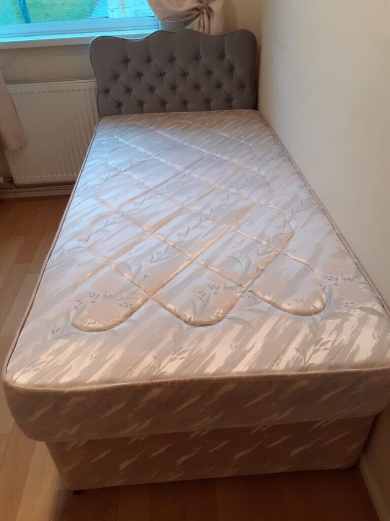  Single  bed  with mattress  in Llansamlet Swansea Gumtree