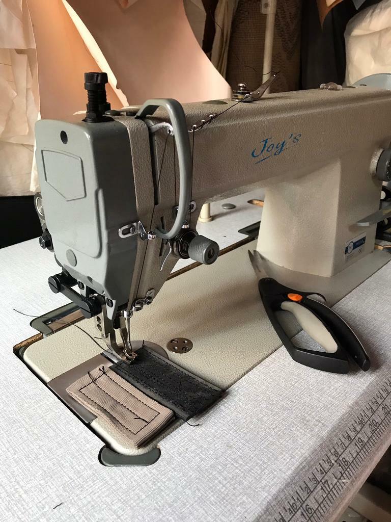 Walking foot industrial sewing machine for medium to heavy materials