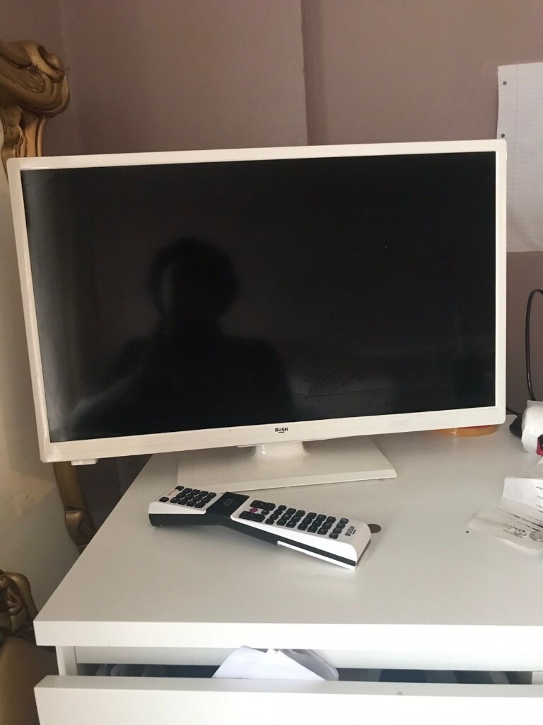 Bush 24Inch Smart HD Ready LED TV DVD Combi White Freeview (Boxed).Delivery in Ashford, Kent