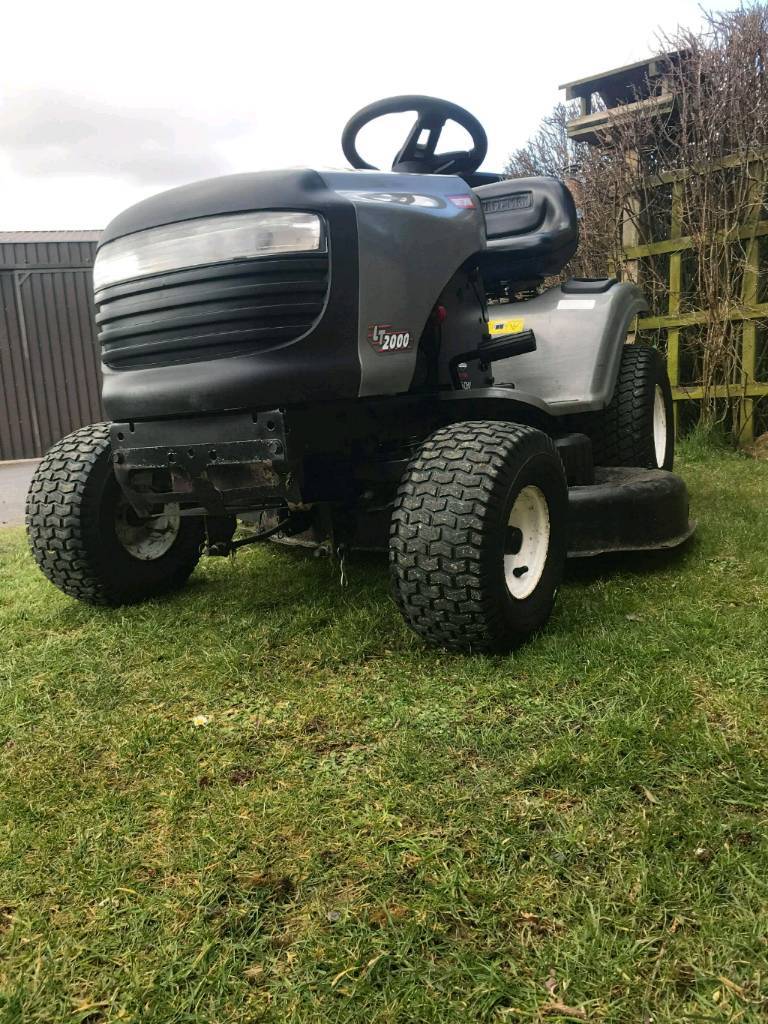Ride on lawnmower Craftsman LT 2000 in Biggar, South Lanarkshire