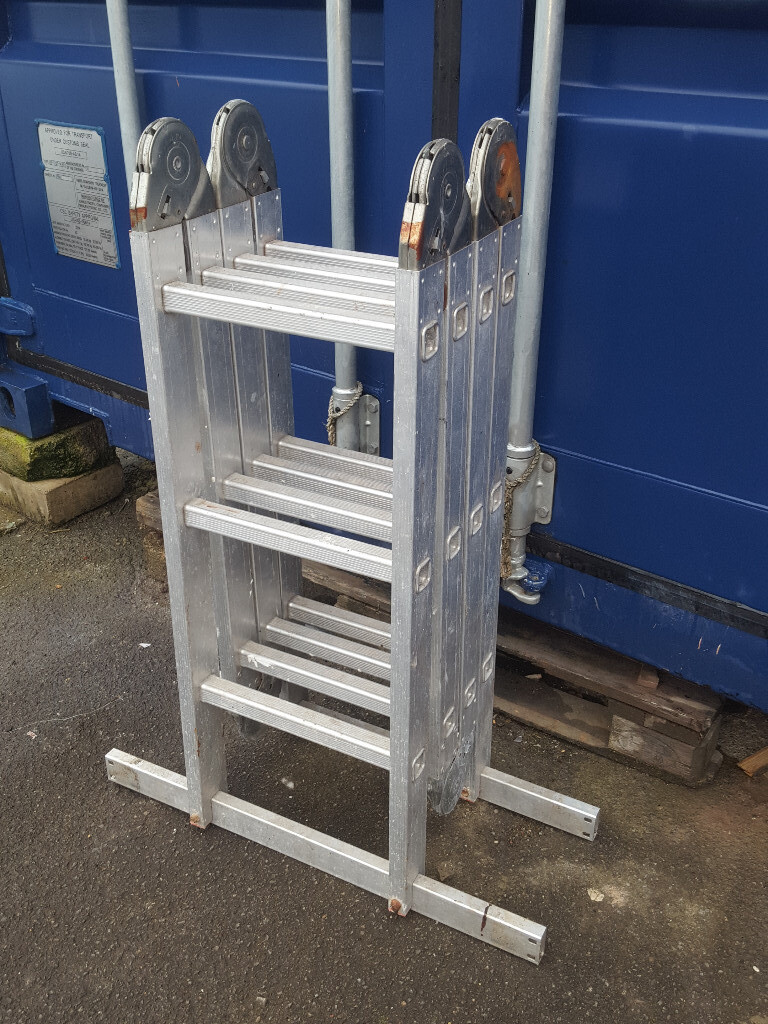 Large Folding Ladders 1m to 3.6m 12 step Reduced for quick sale in