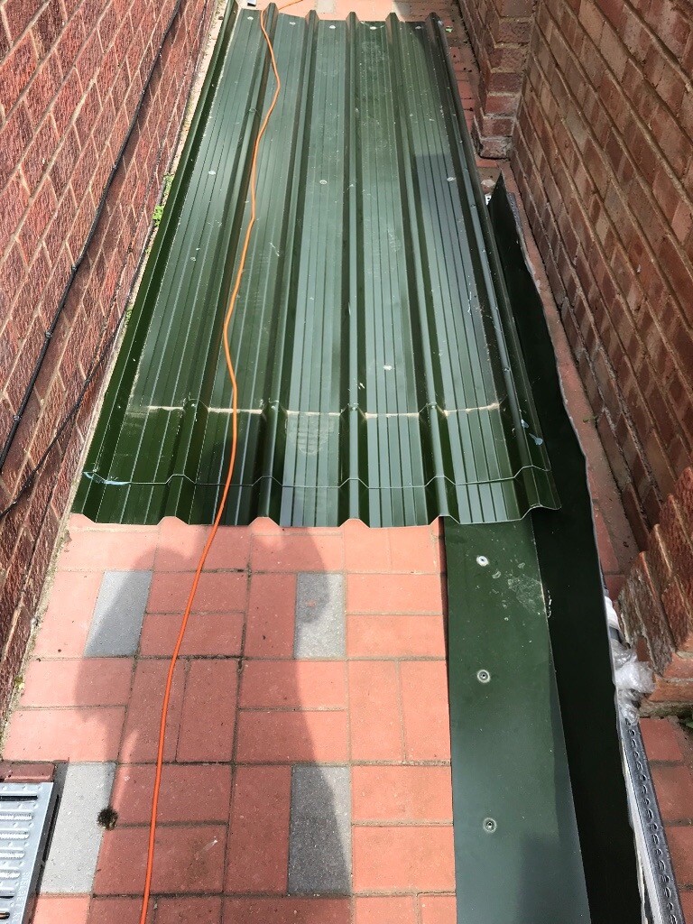 Garage Roof Sheets in Rainham, Kent Gumtree