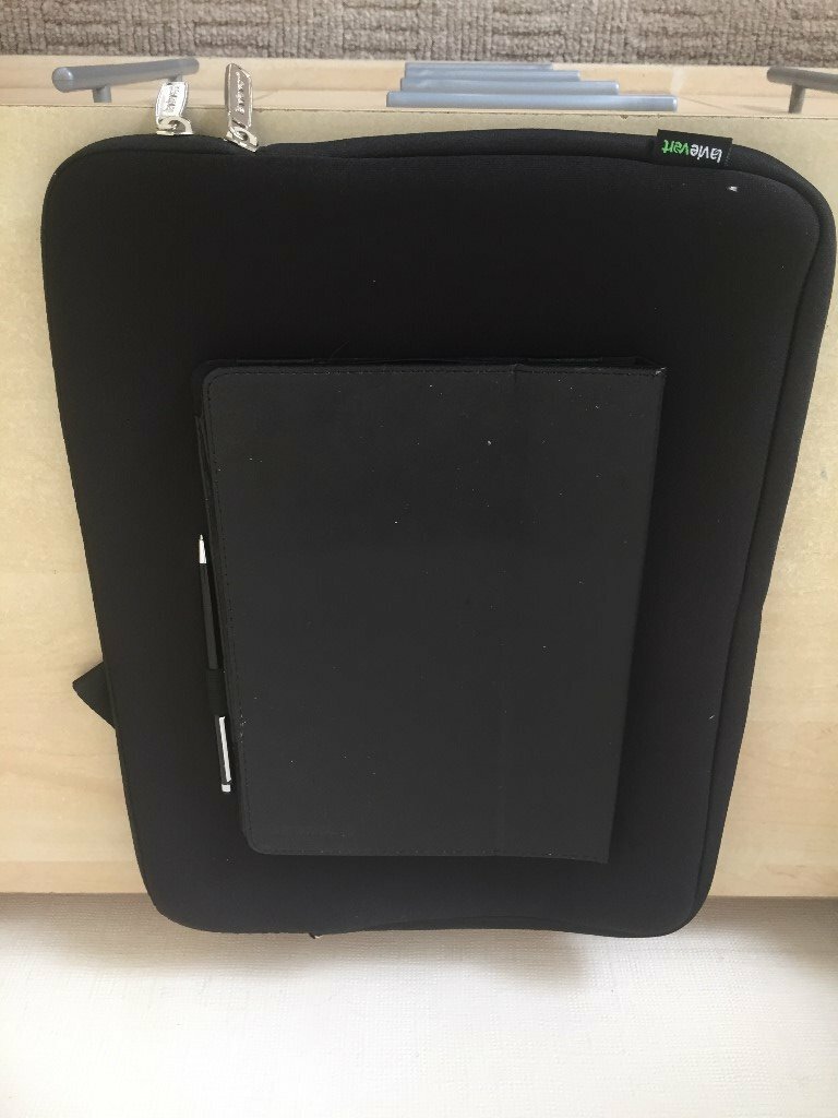2 protection cases for laptop and iPad in Bromley, London Gumtree
