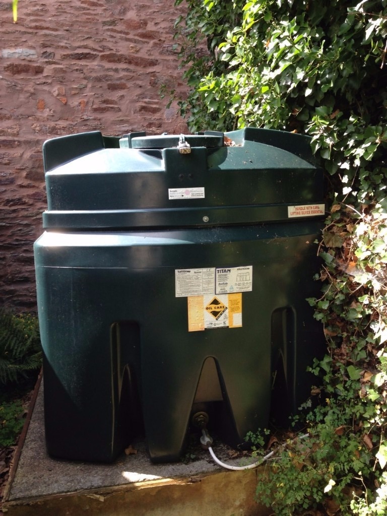 2500 Litre Bunded Oil Tank For Sale All Offers Considered in