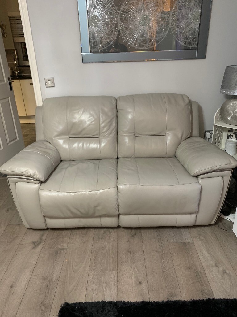 Harveys leather recliners in Motherwell, North Lanarkshire Gumtree