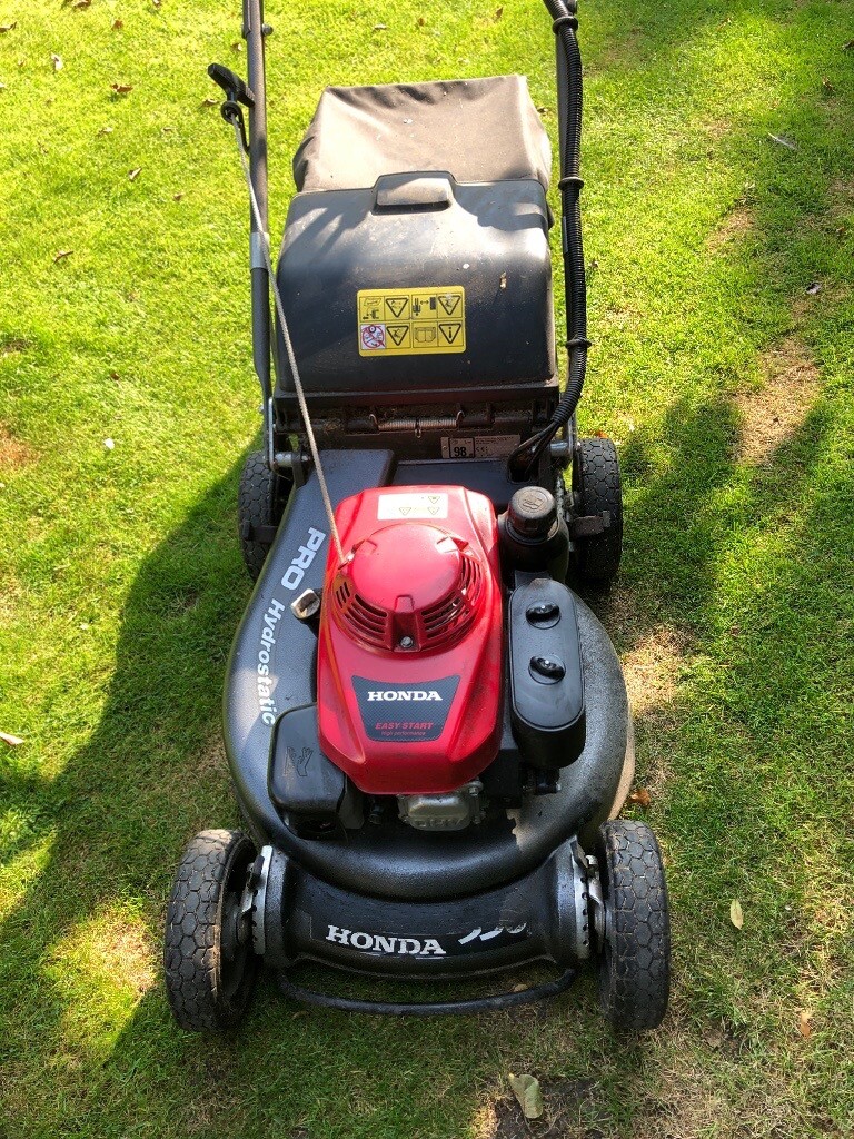 Honda pro hydrostatic easy start mower in Wolverhampton, West