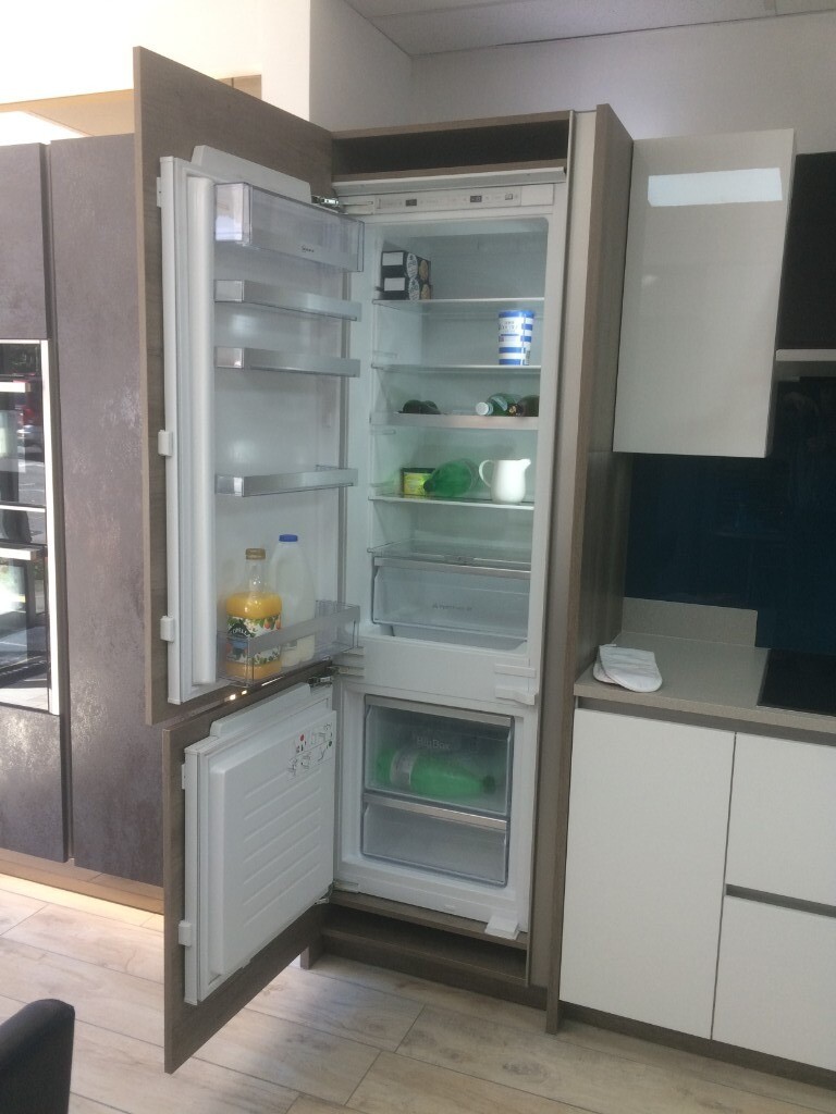 NEFF Fridge Freezer (Built In/Integrated) x display in Guildford