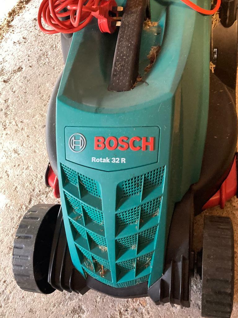 Bosch rotak 32R lawnmower in Bedford, Bedfordshire Gumtree