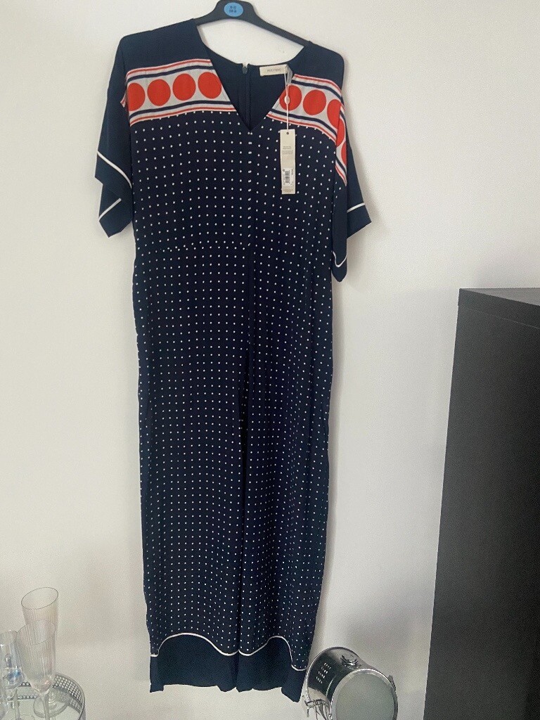 jumpsuit label