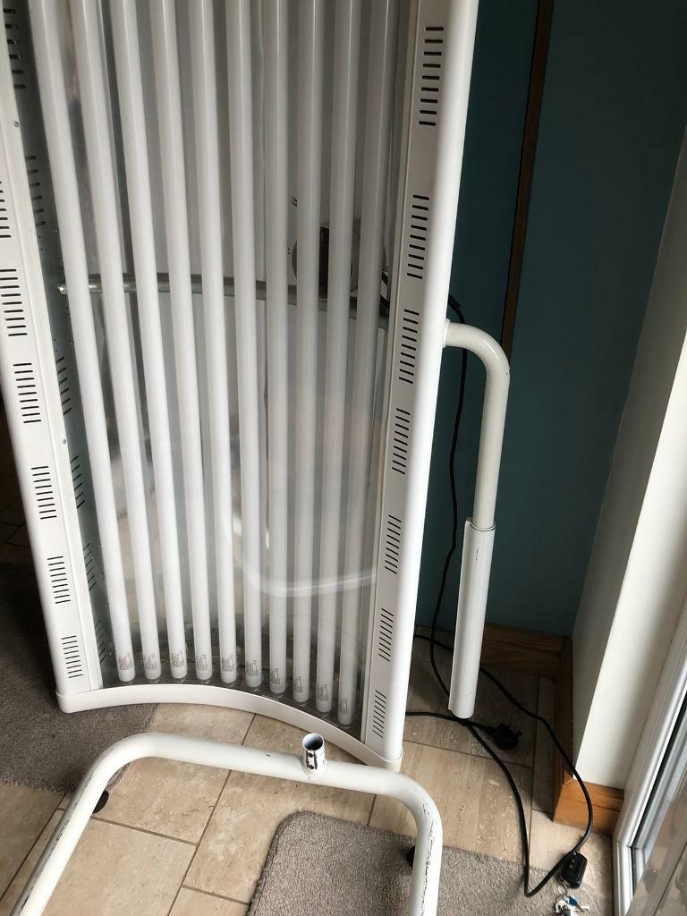 Sunbed Phillips 10 tube canopy in StokeonTrent, Staffordshire