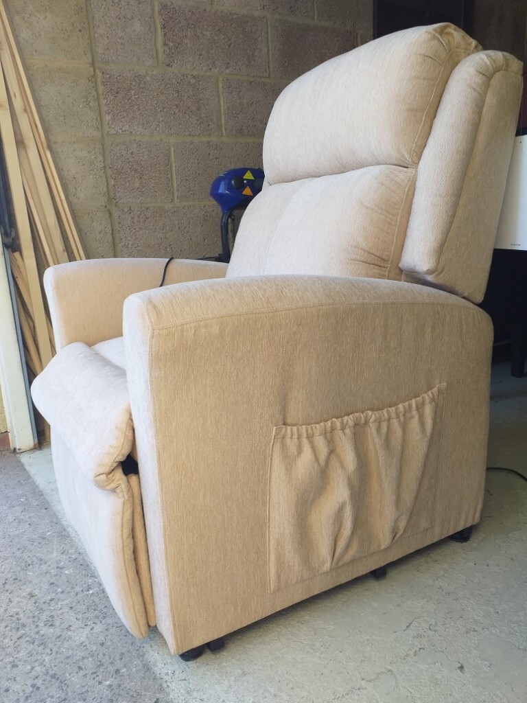 RESTWELL twin motor AS NEW electric riser recliner chair biscuit DELIVE