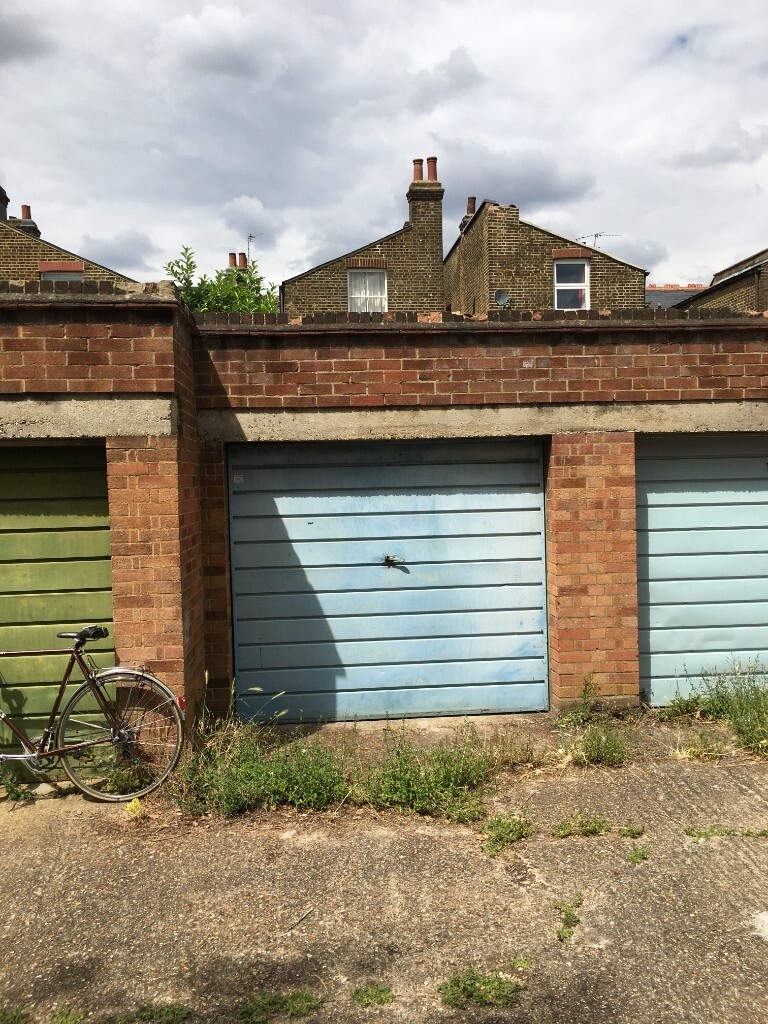 FOR SALE LOCK UP GARAGE IN ACTON W3 in Acton, London Gumtree