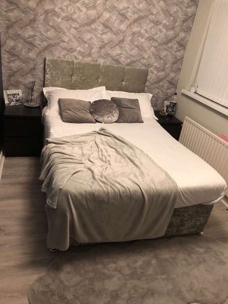 Crushed velvet double divan bed 3 drawers including mattress in