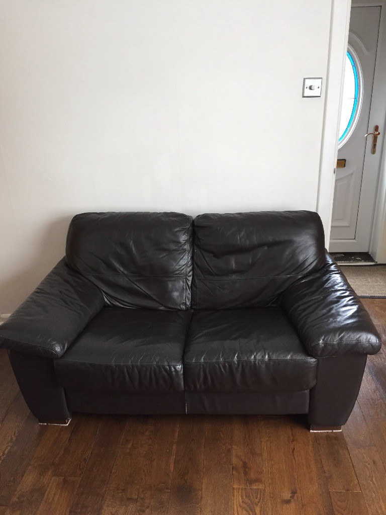 DFS 2 seater leather sofa in a very good condition in Basford