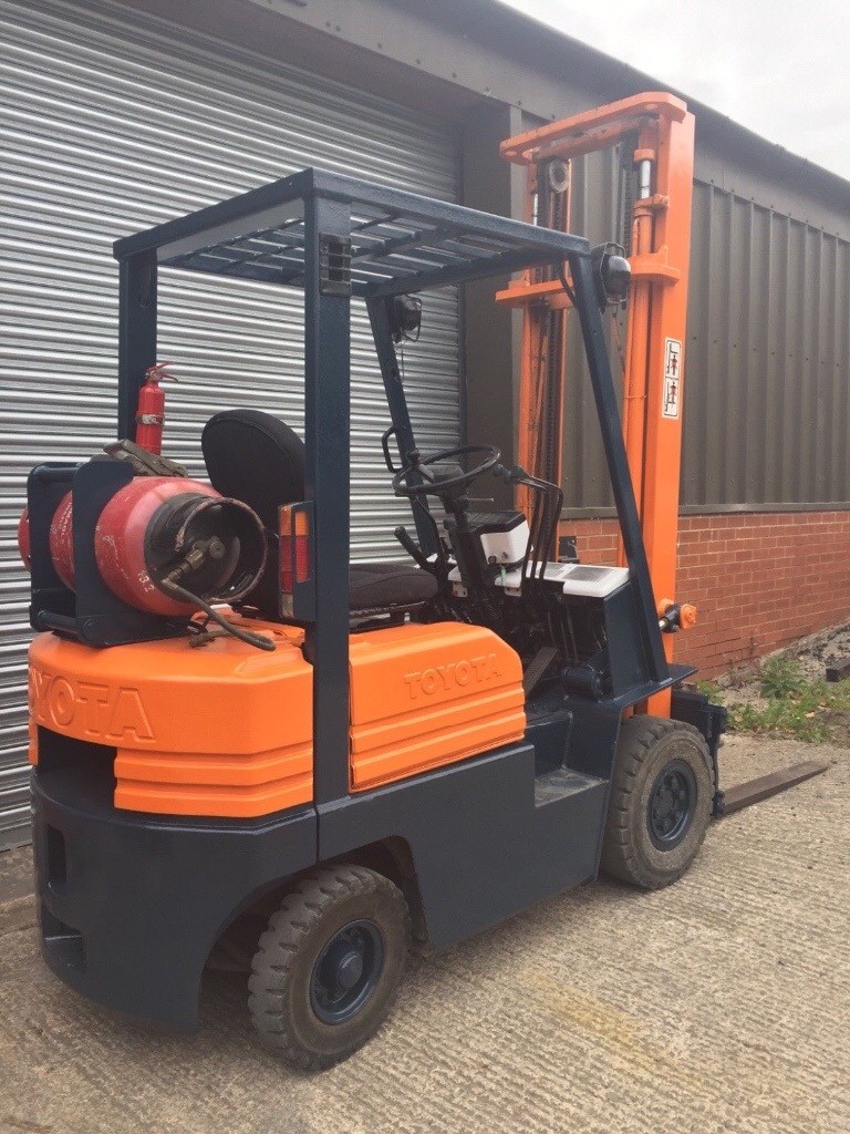TOYOTA GAS FORKLIFT TRUCK in Mossley, Manchester Gumtree