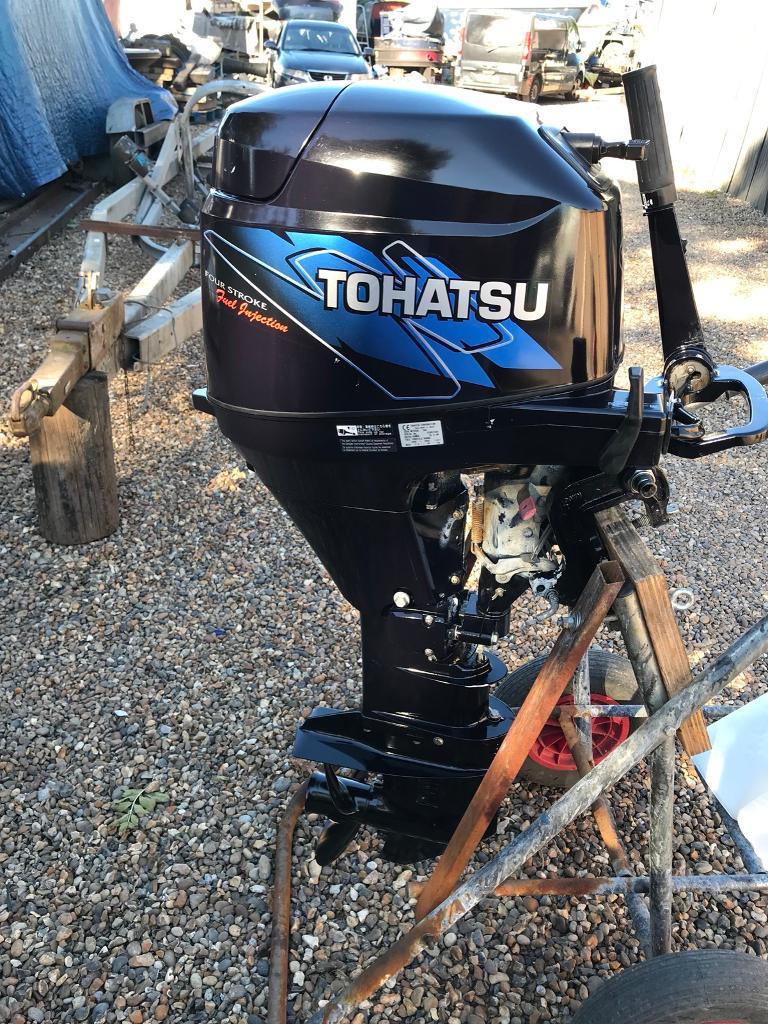 Tohatsu Mercury 25 Hp four stroke EFI outboard long shaft pull start tiller in Chertsey
