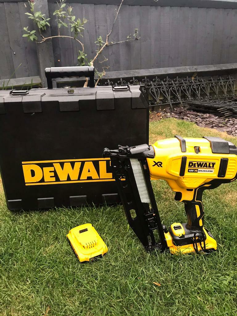 Dewalt Nail Gun x2 batteries in Abingdon, Oxfordshire Gumtree