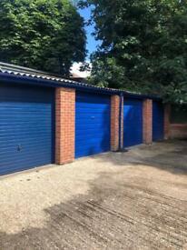 Garage for RENT - Watford, Bromet close 