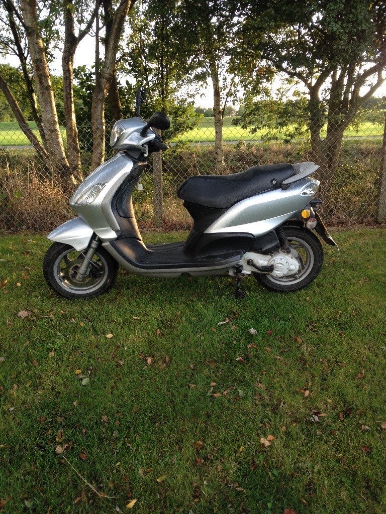 Piaggio fly 100cc 2008 low mileage