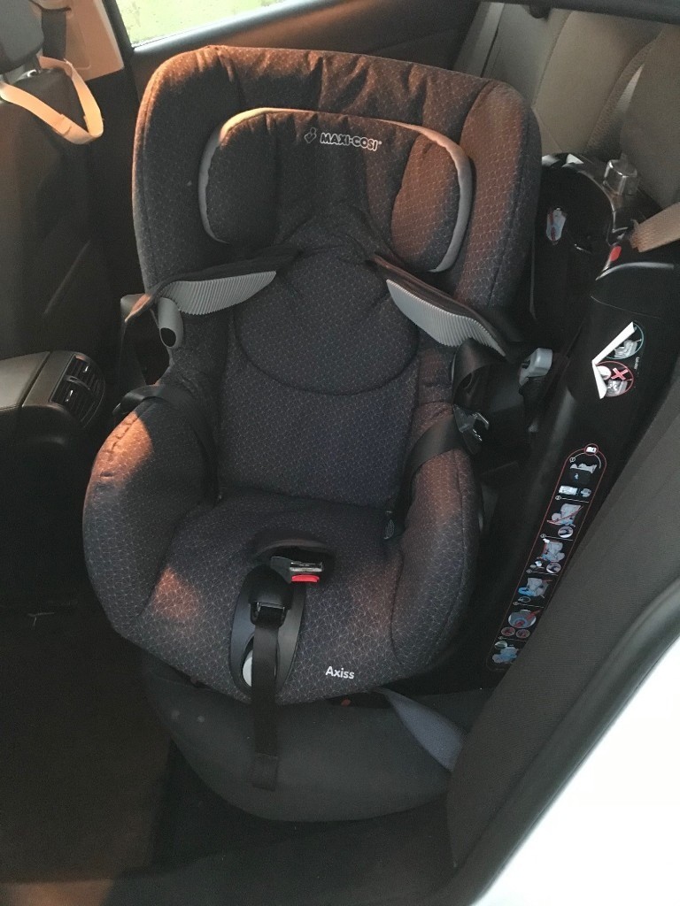 MaxiCosi Axiss Group 1 Reclining Car Seat, Black Crystal in Pencoed